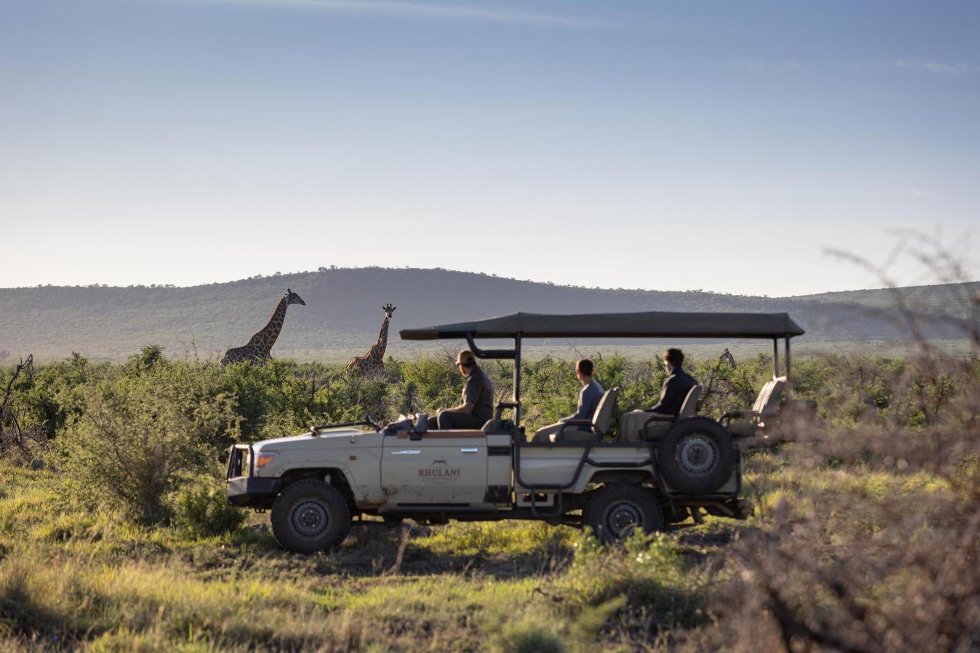 Rhulani Safari Lodge Защитен резерват „Мадикве“ Екстериор снимка